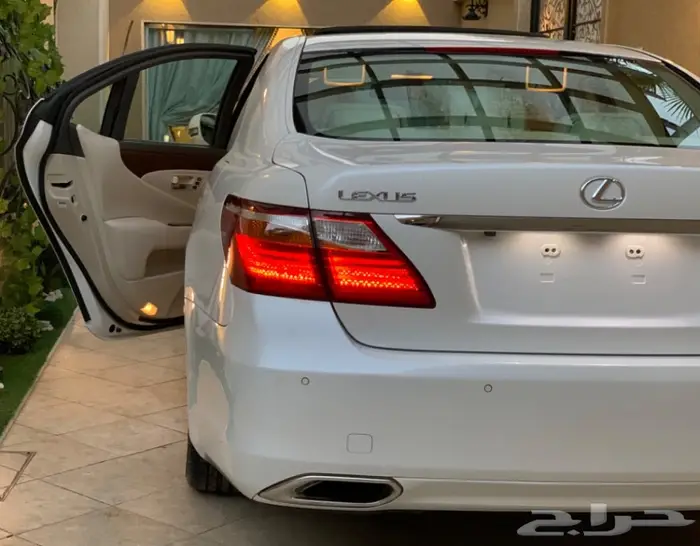 لكزس مخزن LS 460 عداد 86 71