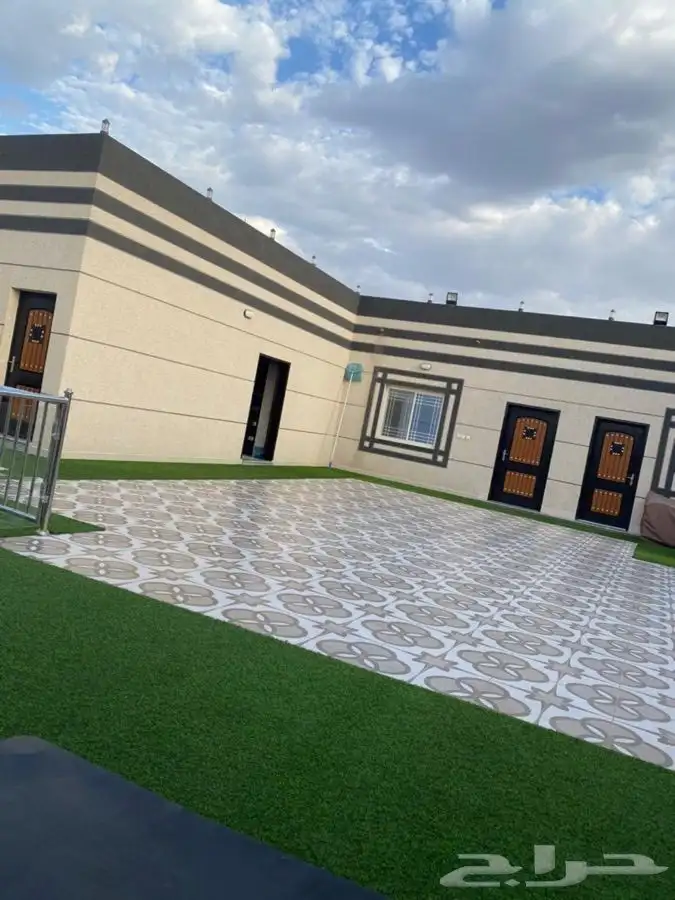 استراحة قسمين مسبحين للايجار 7