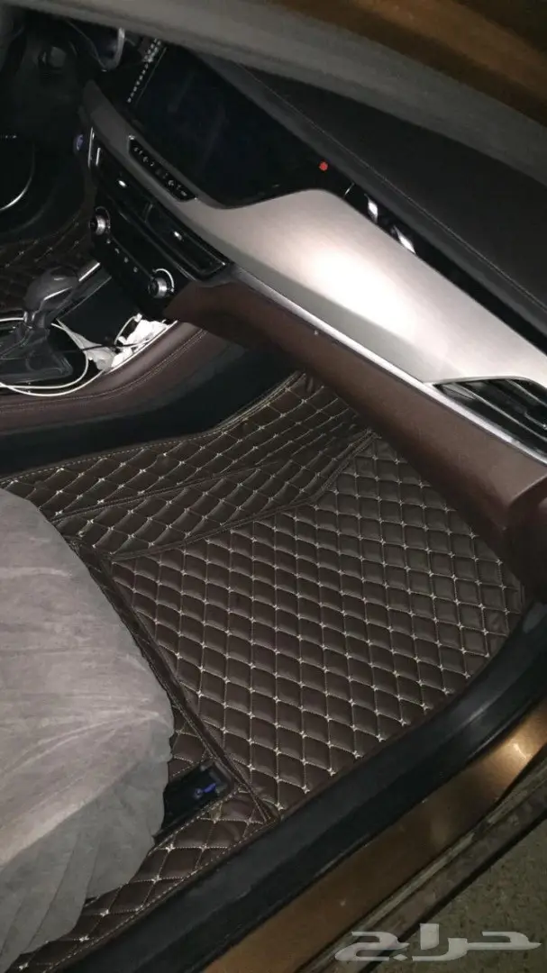 ارضيات جلد فاخره للسيارات 1