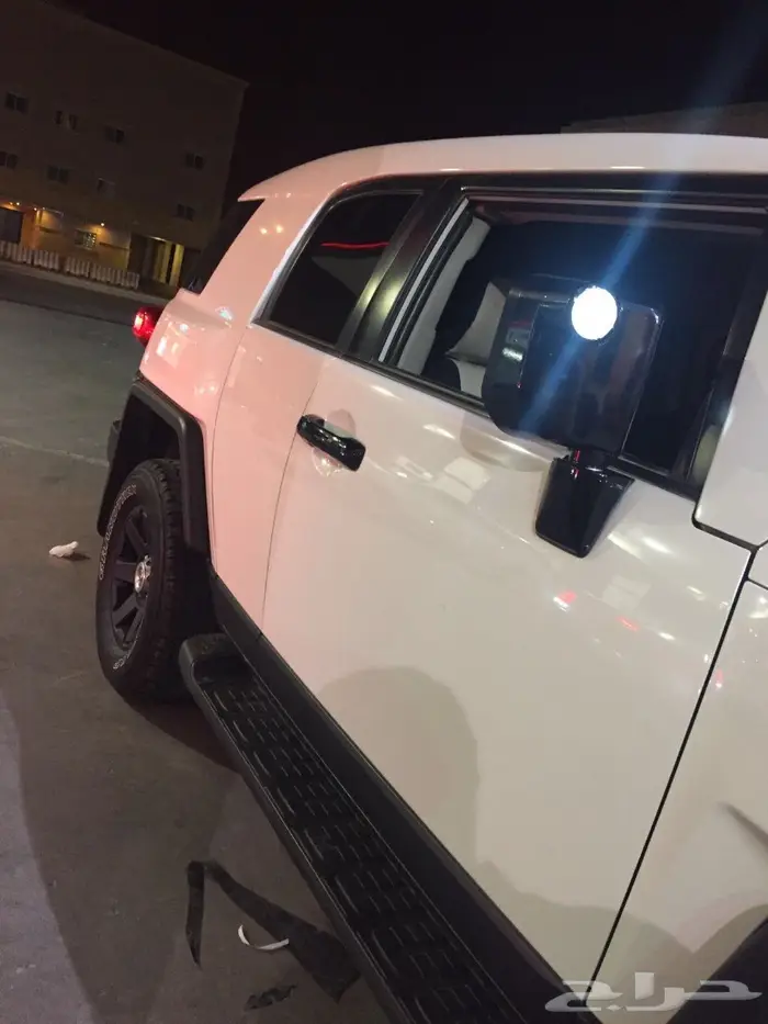 تجليد فضيات الصدام وشبك التويوتا FJ 14