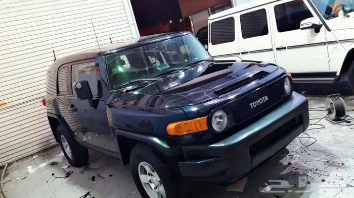 تجليد فضيات الصدام وشبك التويوتا FJ 18