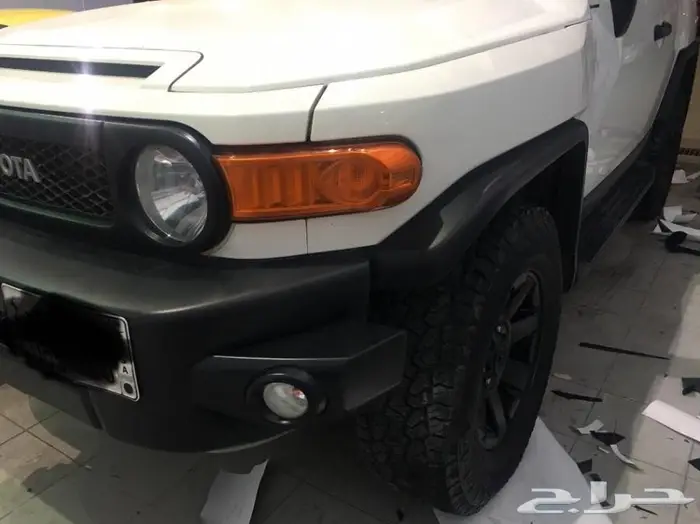 تجليد فضيات الصدام وشبك التويوتا FJ 5