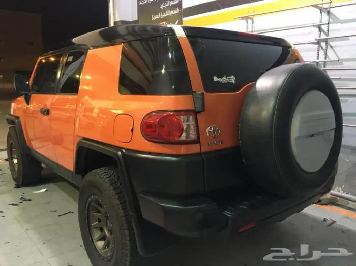 تجليد فضيات الصدام وشبك التويوتا FJ 12