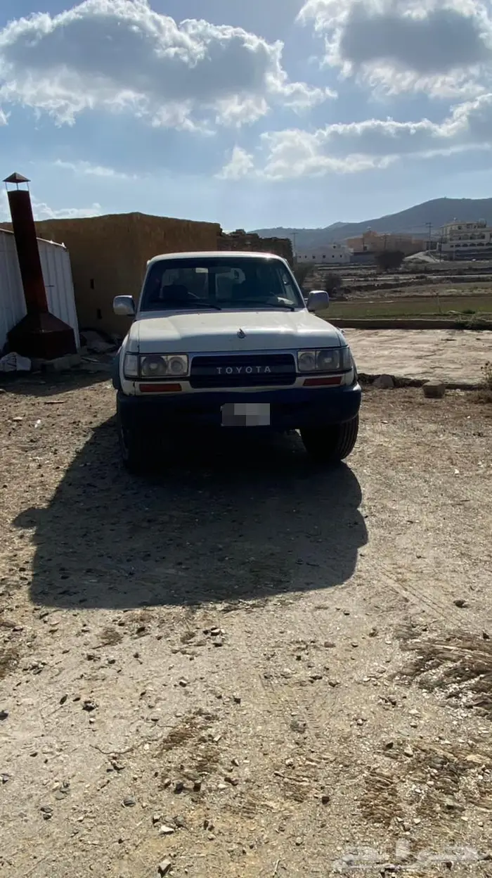 صالون لاندكروزر 1992 نظيف وبحاله جيده جدا  أقبل البدل 3