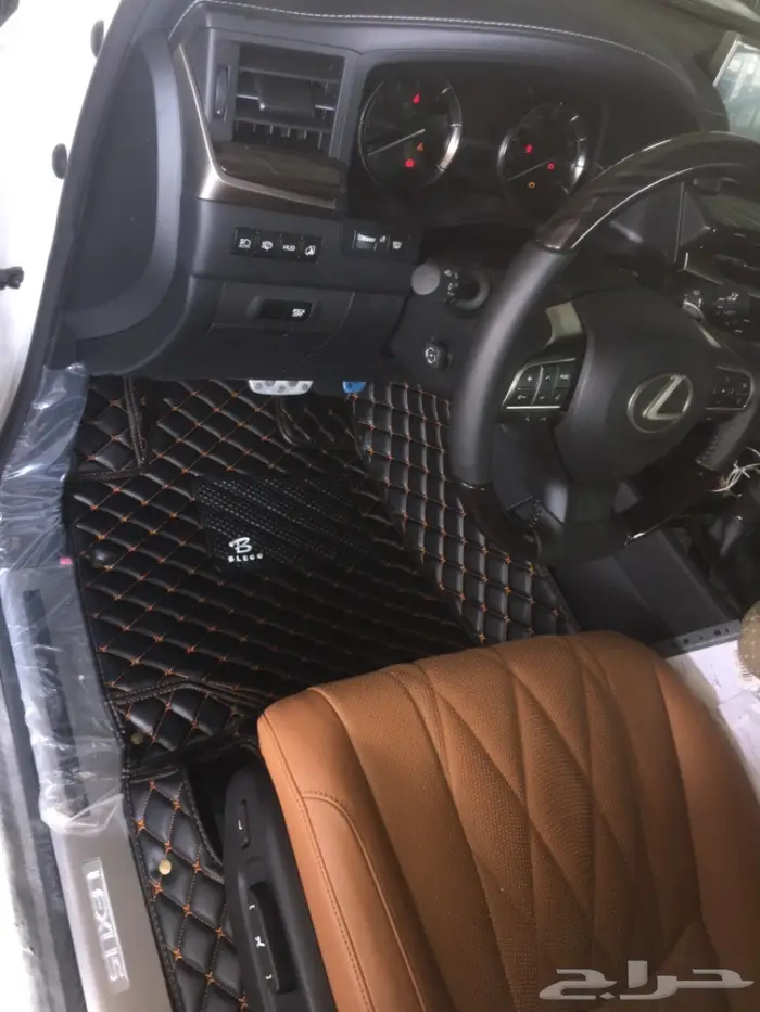 ارضيات جلد فاخره للسيارات 6