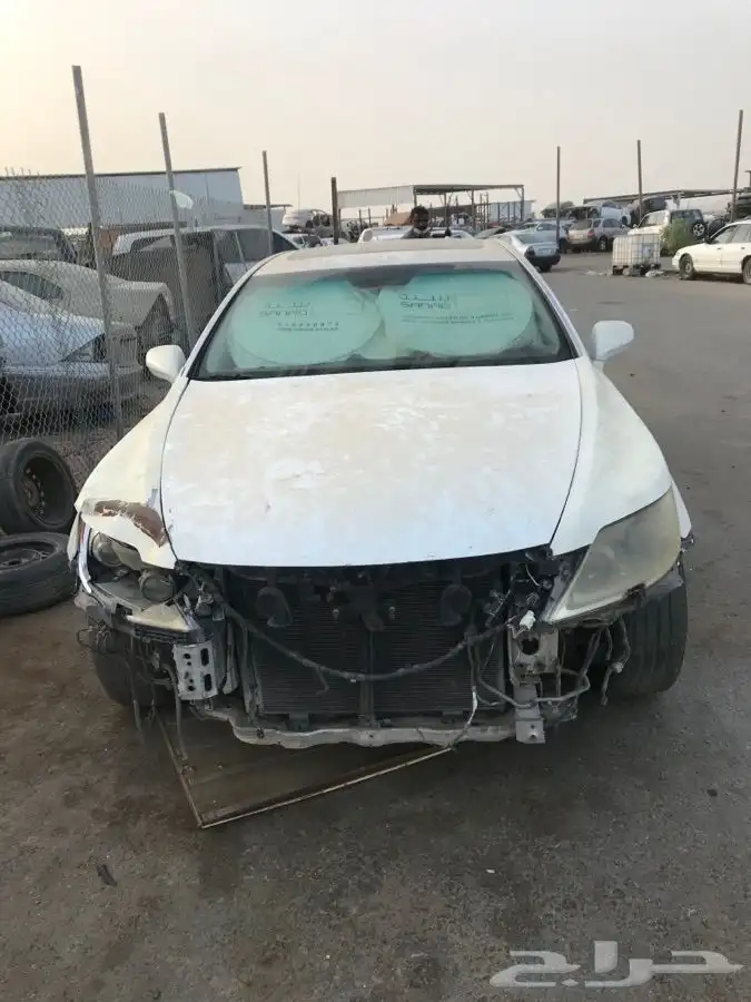قطع غيار تشليح لكزس LS 460 موديل 2007 5
