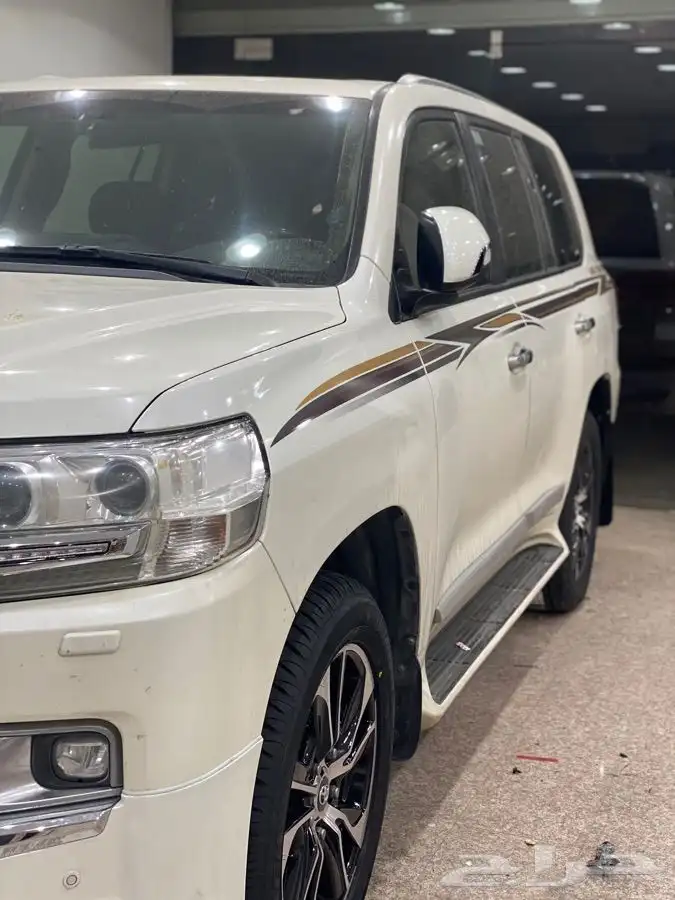 ترهيم لاندكروزر 2021جراندتورنق 2020شمعات مكحل 0