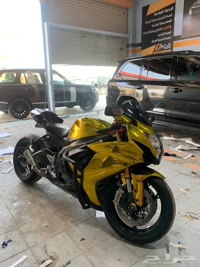 للبيع رولة تجليد ذهبي كروم للسيارات والدبابات 3