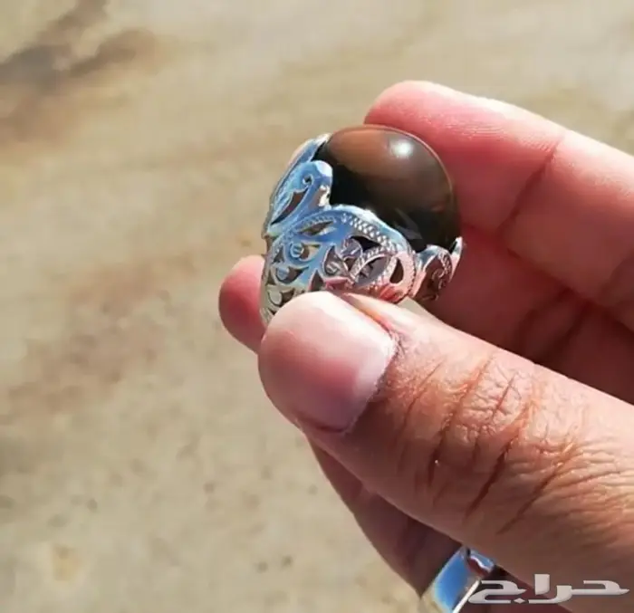 خاتم عقيق يماني طبيعي حبة البندق ولونها الفخم 5