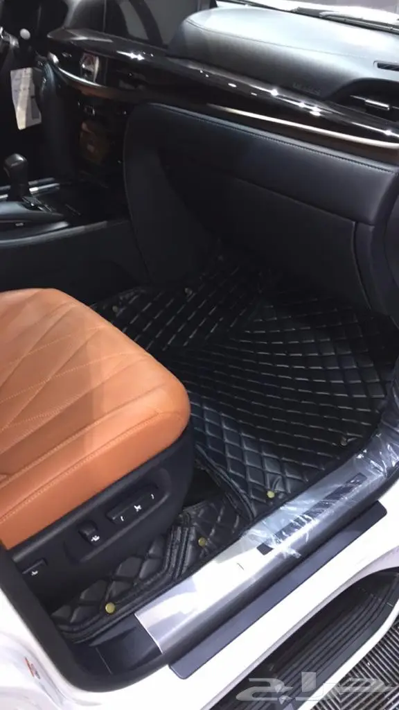 ارضيات جلد فاخره للسيارات 10