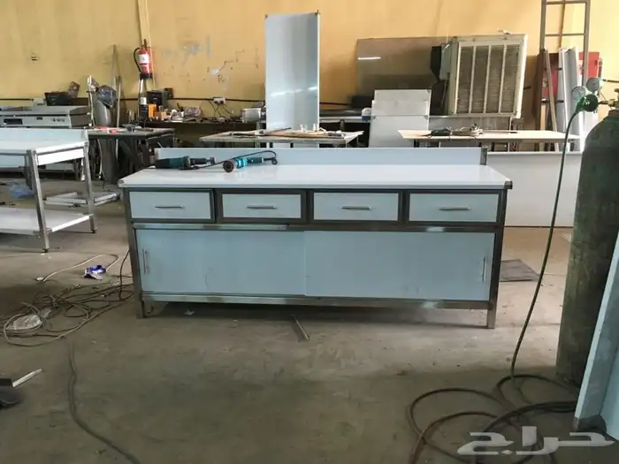 طاولات ستالس ستيل 0