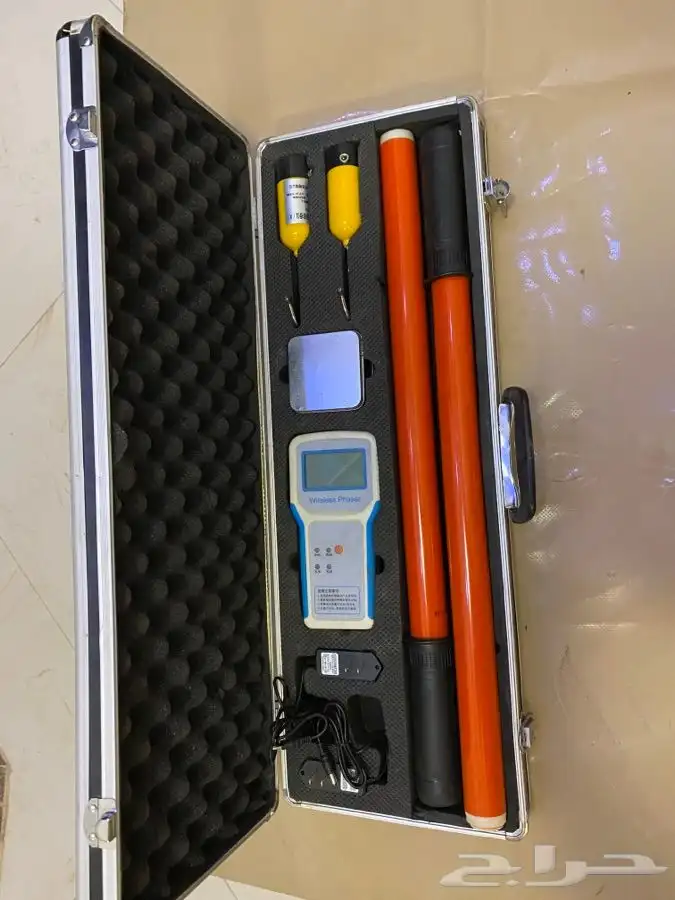 فاحص اجهزة FLUKE وفايبر والسرعة Multimeter والعزل tester 4