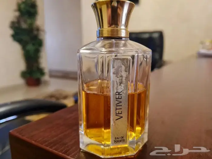 عطر لاريتزون مخزن 42 سنه 0