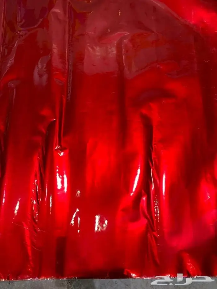 للبيع استيكرأحمر كروم للدبابات والسيارات 0