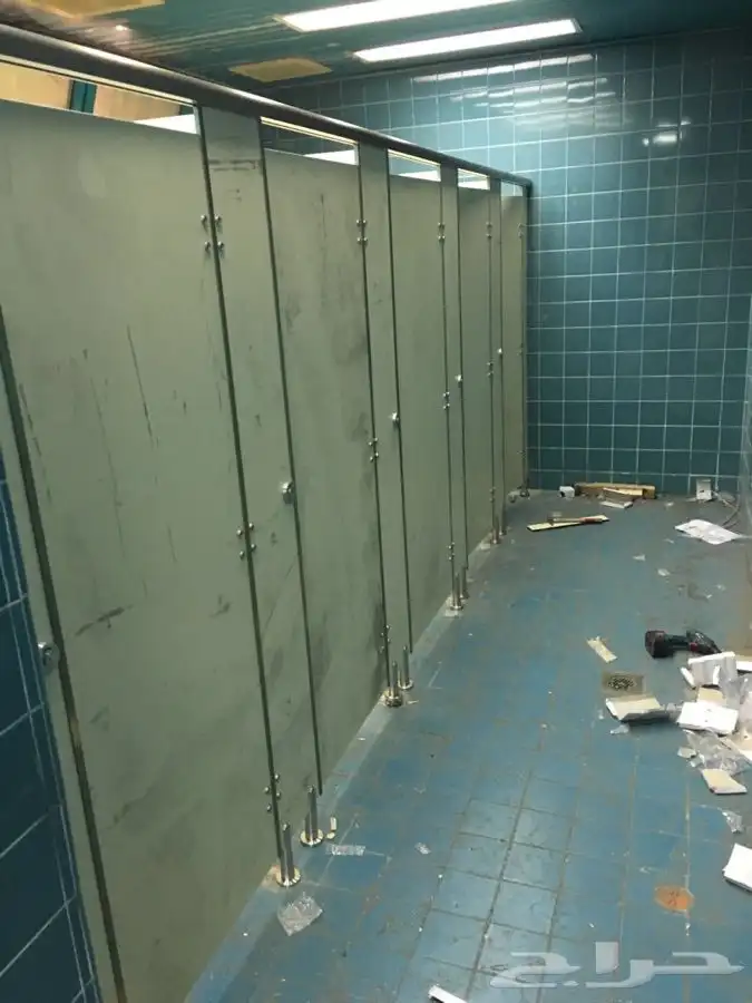 قواطع حمامات الفينوليك 3