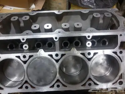 للبيع نص مكينة 6.0L استاندر 5
