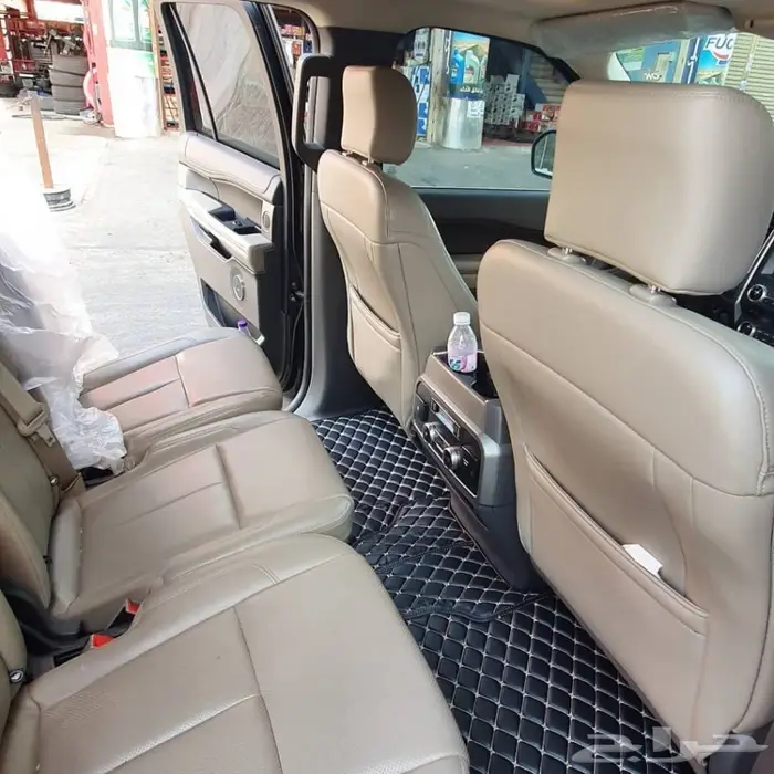 ارضيات جلد فاخره للسيارات 1