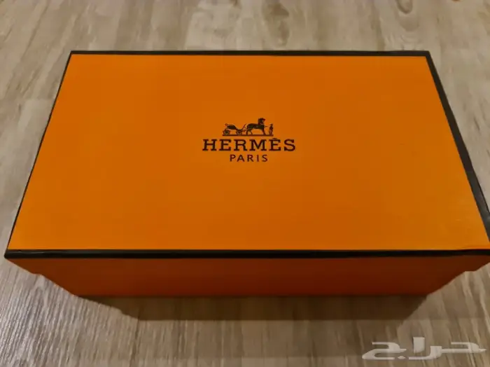 حذاء HERMES مقاس 39 5