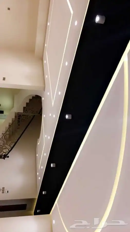 مكتب هندسي و مقاول بناء مقاولات عامه ومصنع خشب و معرض اثاث 93