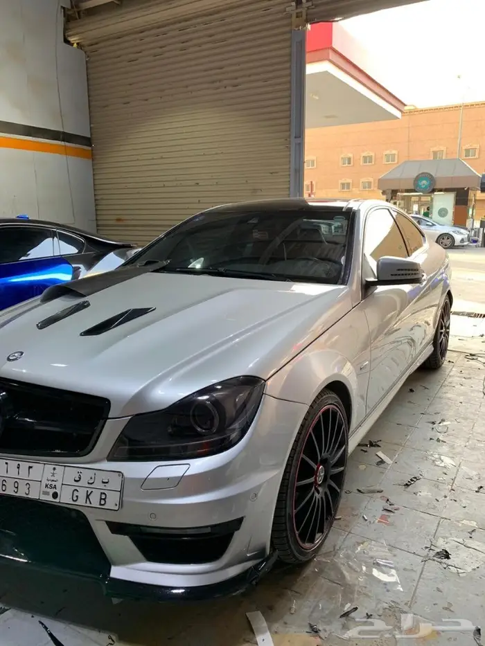 تجليد بلاك اديشن لشبك وازياق المرسيدس C class 9