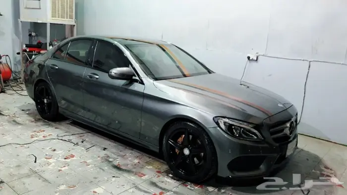 تجليد بلاك اديشن لشبك وازياق المرسيدس C class 6