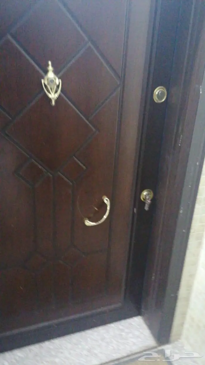 فتح سيارات و منازل و وإصلاح سوتشات السيارات وبرمجة ريموتات 0