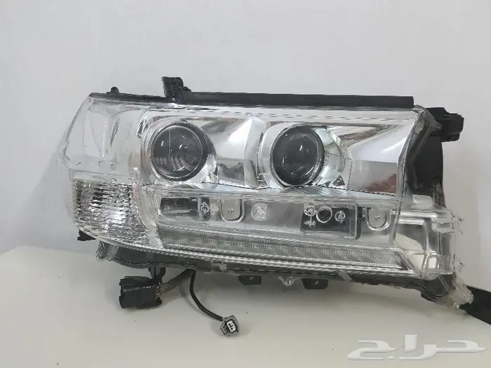 شمعه يمين لاندكروزر موديل 2016-2021 اصليه وكا 4