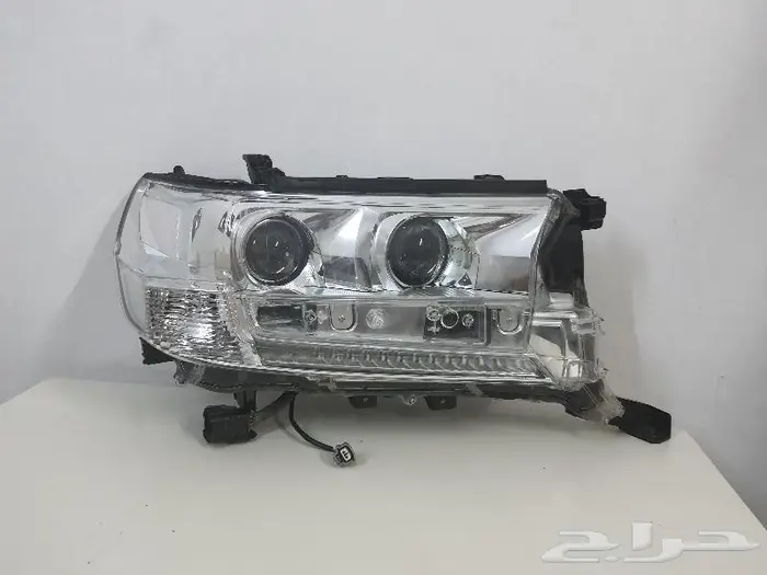 شمعه يمين لاندكروزر موديل 2016-2021 اصليه وكا 5