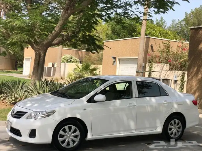تويوتا كورولا 2013 مخزن Corolla (( تم البيع )) 5