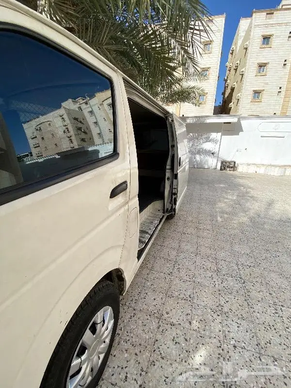 باص بضاعه للايجار فان 1