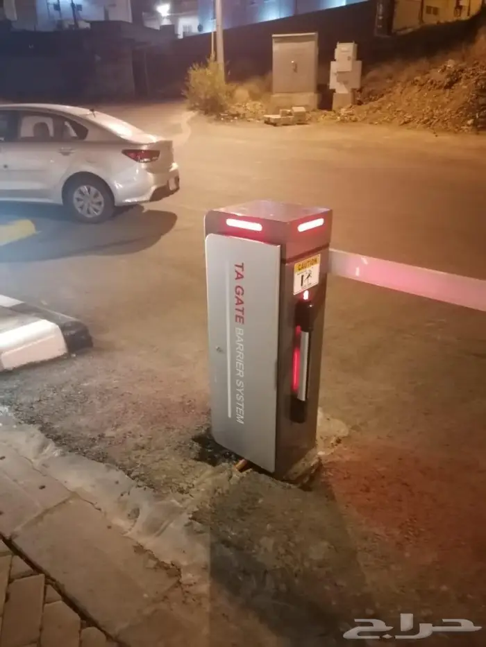 بوابات مواقف السيارات بذراع - بوابات الافراد 1