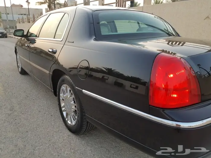 تاون كار 2008 سعودي لارج نظيف جدا . ممشى قليل 14