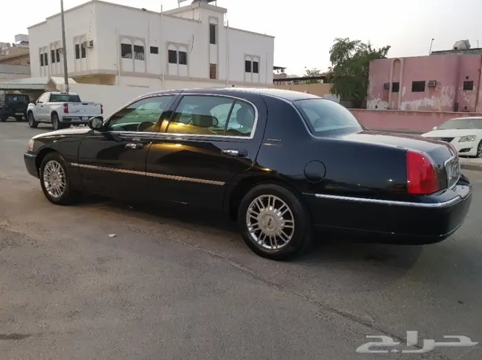تاون كار 2008 سعودي لارج نظيف جدا . ممشى قليل 18