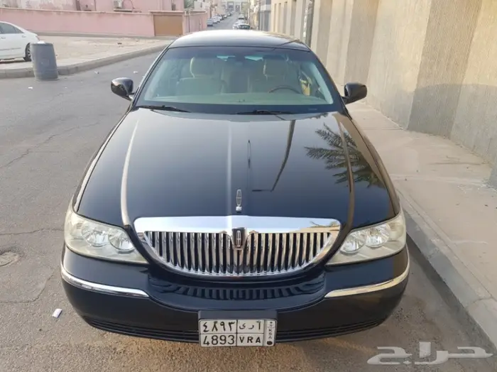تاون كار 2008 سعودي لارج نظيف جدا . ممشى قليل 41