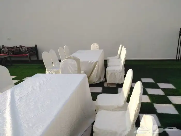 تاجير طاولات وكراسي وسماعات 3