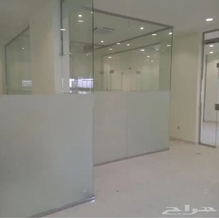 زجاج سكريت قواطع مكتبية وشاورات حمامات 4