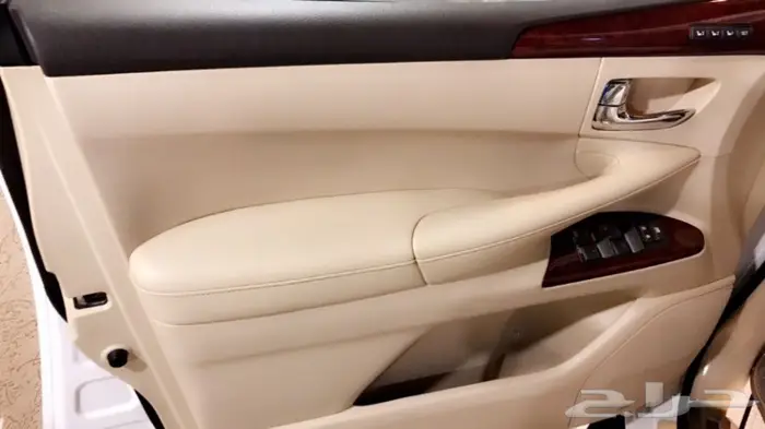 جيب لكزس مخزن.2014 عداد 62 13