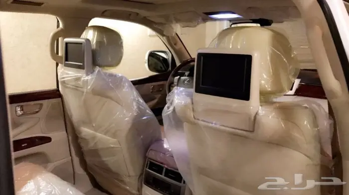 جيب لكزس مخزن.2014 عداد 62 17