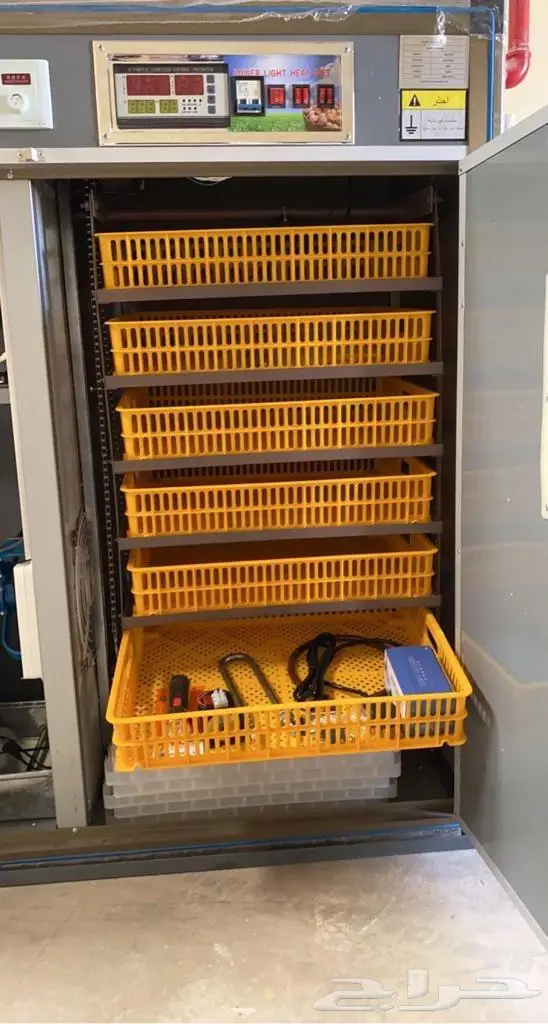 فقاسة المطور نظام القريه مقاس 528 بي 3مرواح 2