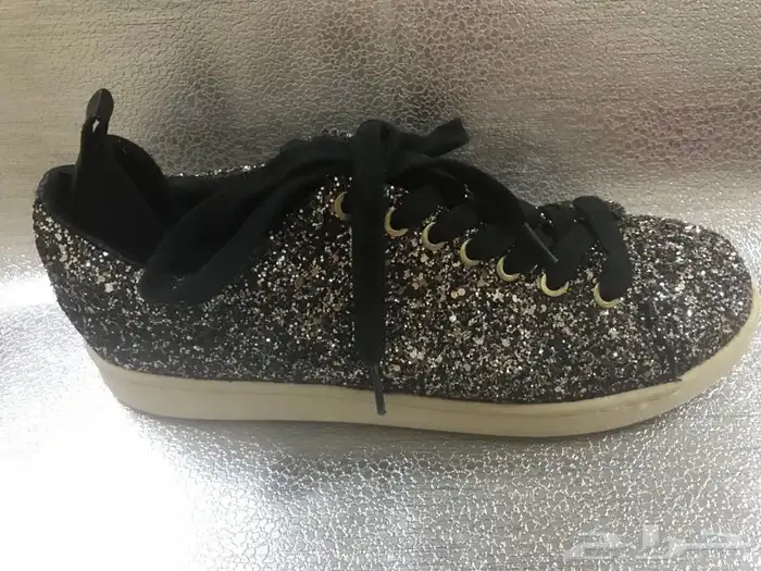 حذاء نسائي ماركه جس Guess اصلي 5