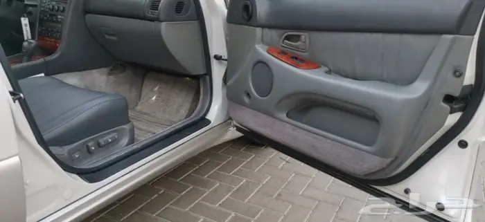 تم البيع لكزس GS300 مخزنه رقم(081) 28