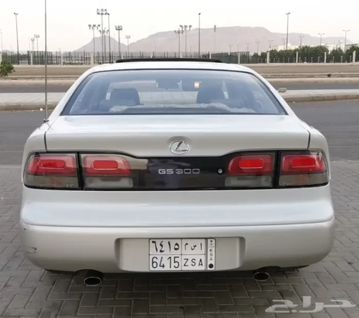 تم البيع لكزس GS300 مخزنه رقم(081) 8
