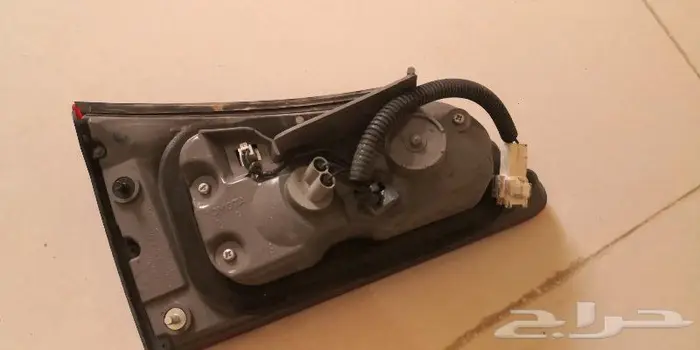 للبيع اصطب و كميرا لكزس is350 1