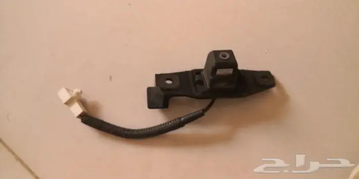 للبيع اصطب و كميرا لكزس is350 2