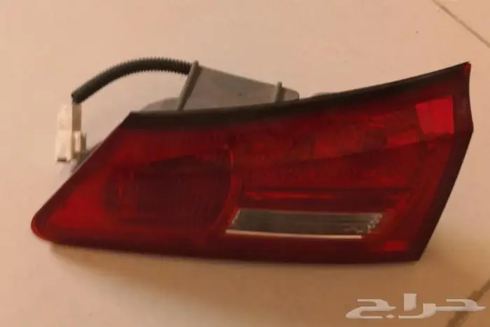 للبيع اصطب و كميرا لكزس is350 0