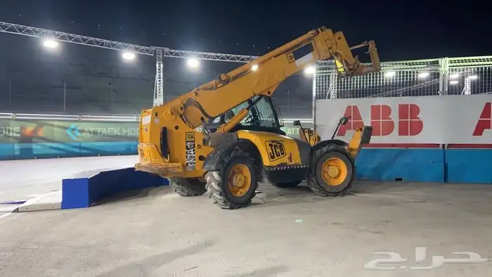 جي سي بي رافعات شوكية وكرينات وسيزر لفت مان لفت 2