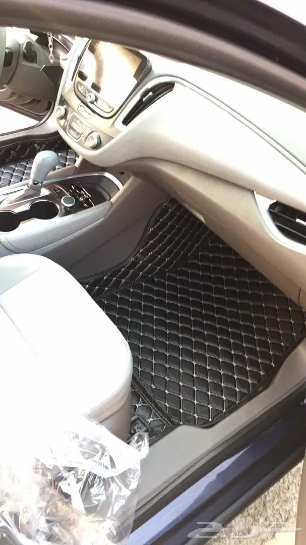 ارضيات جلد فاخره للسيارات  1