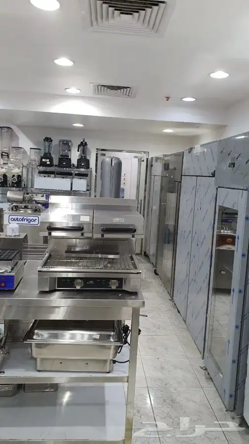 تجهيز طاولات ومطاعم وشفطت ودكدات وامال المطاعم مكاين شاورمة 9