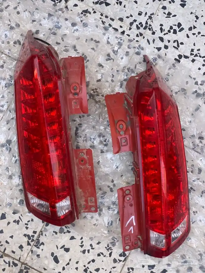 اسطب كاديلاك خلفي SRX 1