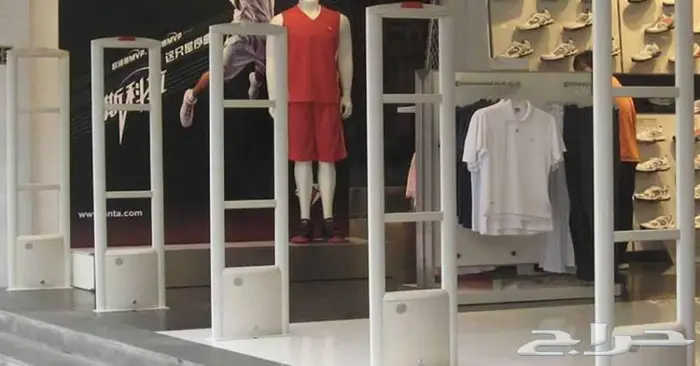 بوابات لمنع السرقة للمحلات التجارية  4